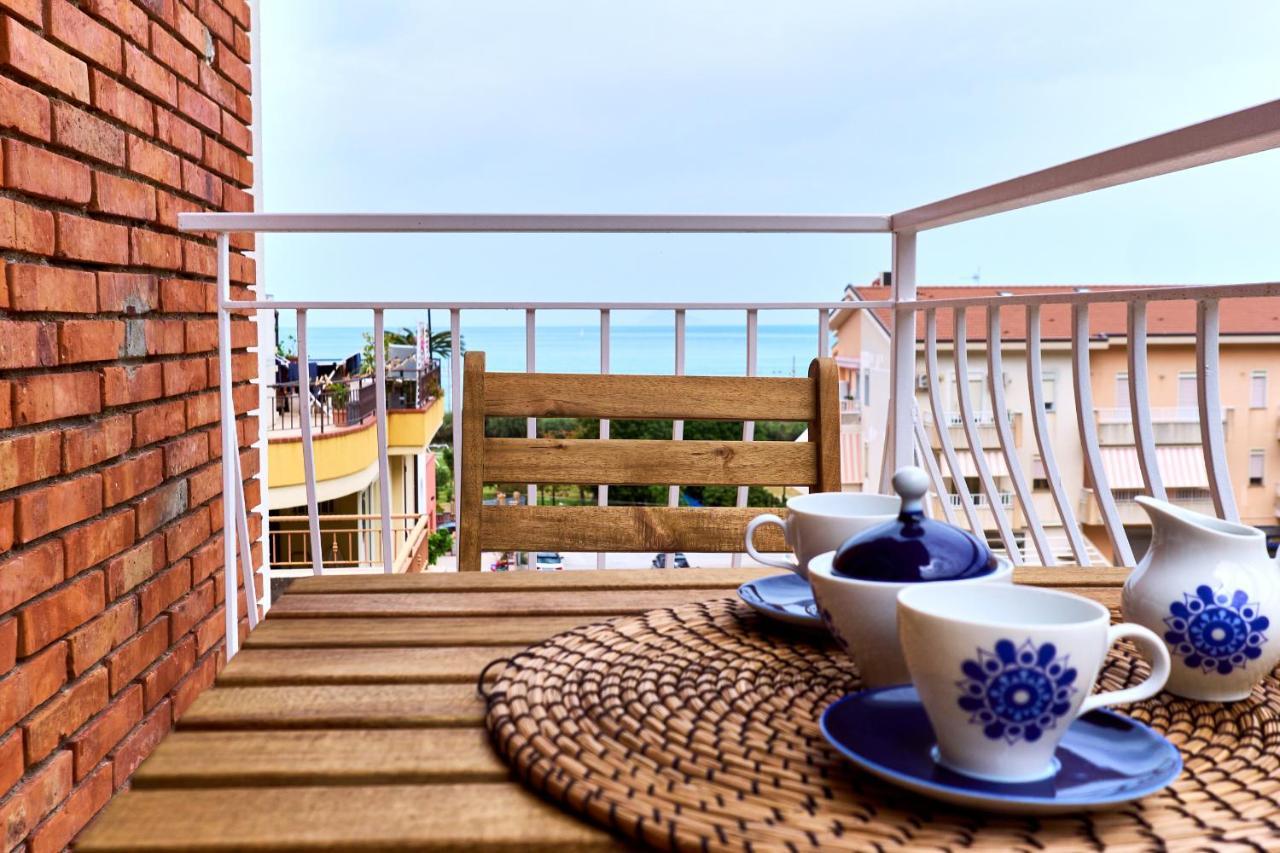 Aparthotel Vento Di Mare Piraino Exterior foto